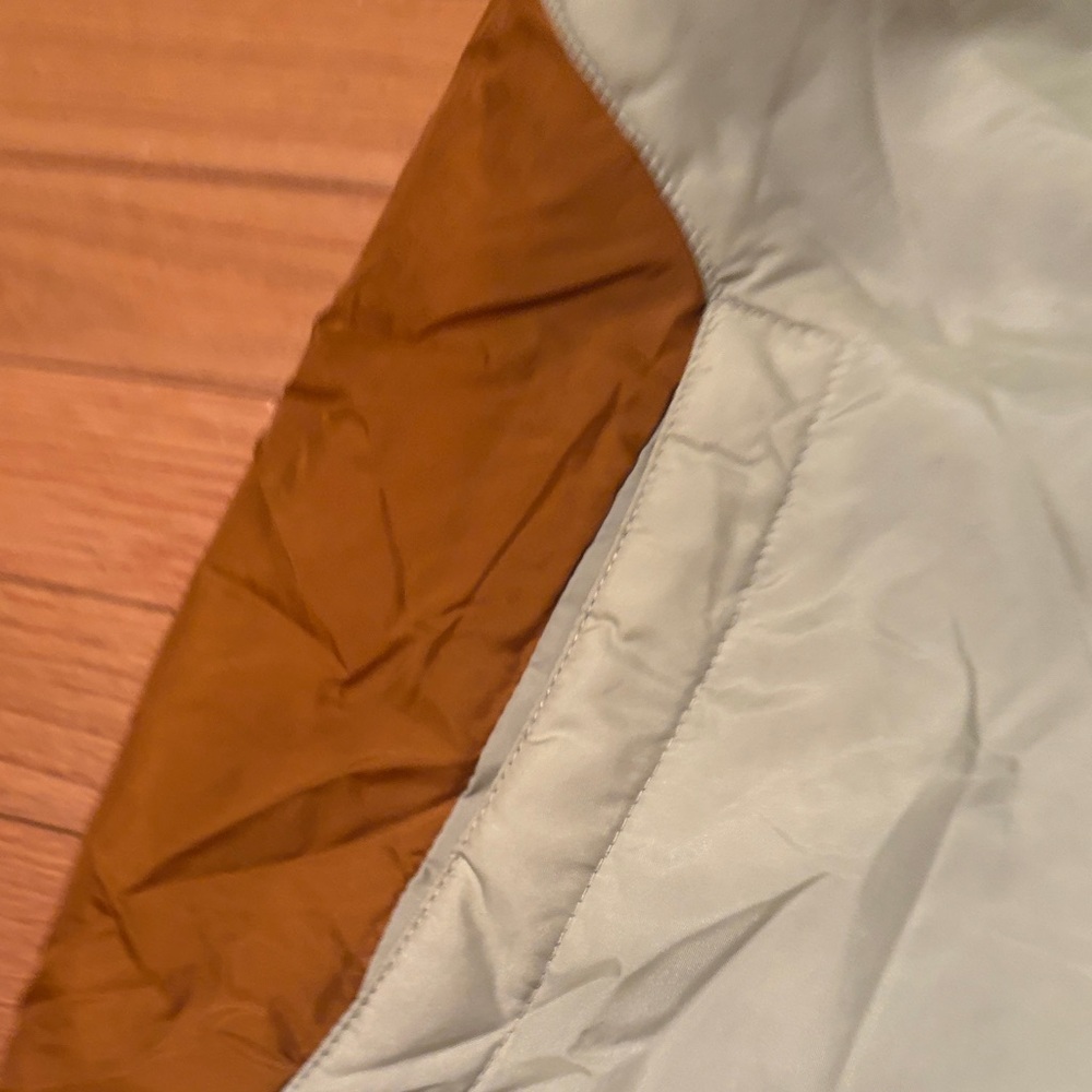 Helly Hansen Men's Brown and Cream Vest - Picture 4 of 9